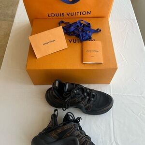 Louis Vuitton Archlight